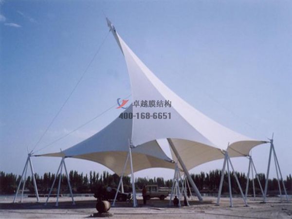 岳陽<font color='red'>張拉膜結構</font>景觀設計施工【案例圖片】 　　